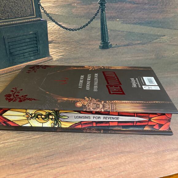 15 Fairyloot Box LONG LIVE EVIL Sarah Rees Brennan Hardcover w/Author Letter - Picture 3 of 4